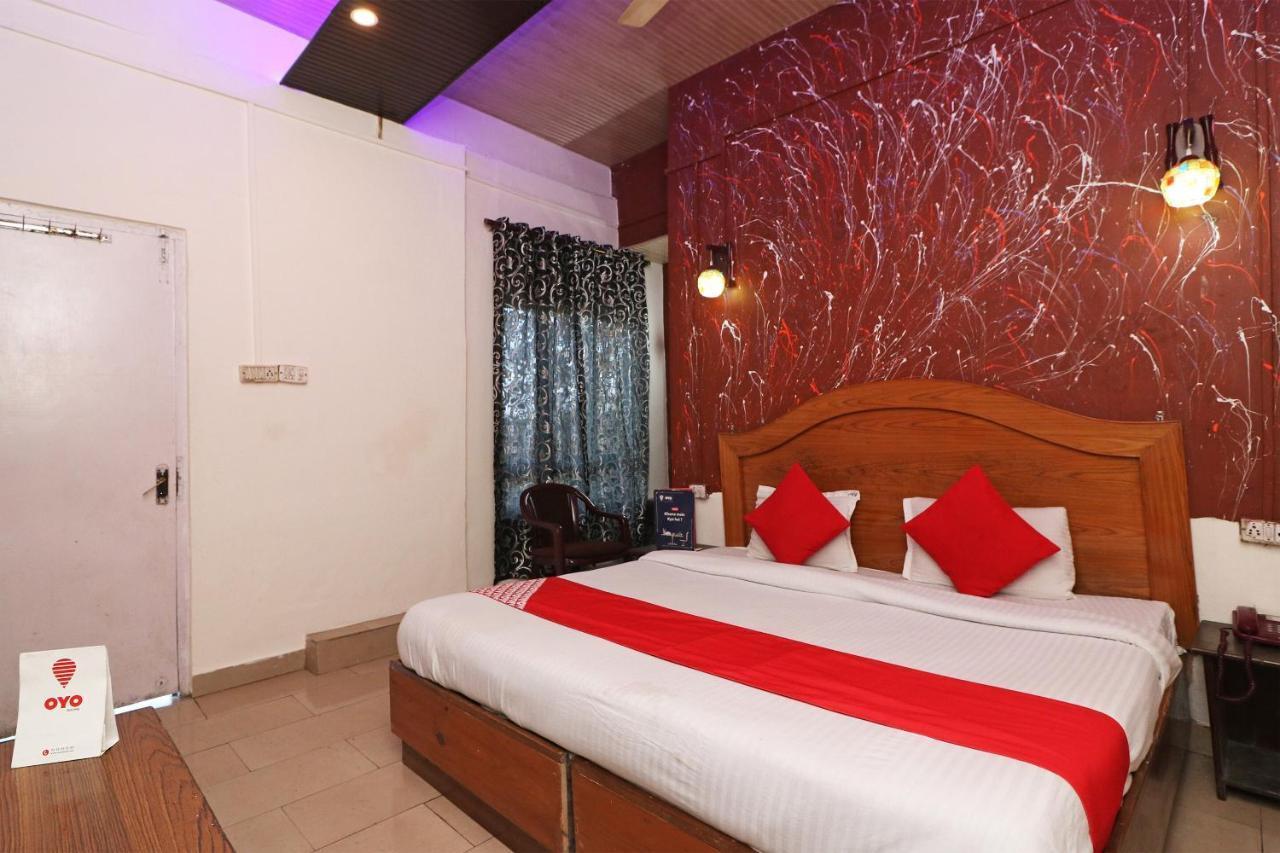 Oyo 72429 New Abhinandan Hotel Amroha Eksteriør bilde