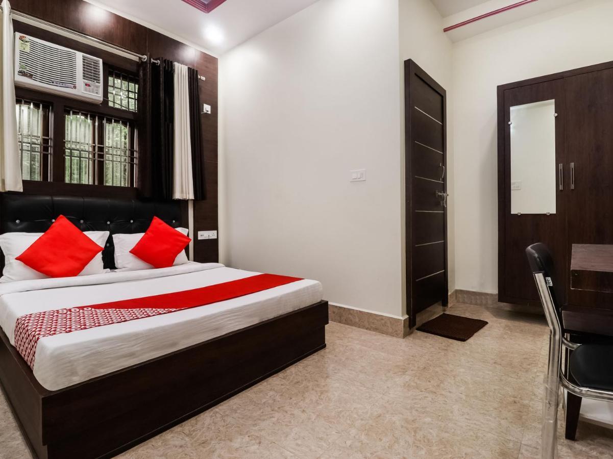Oyo 72429 New Abhinandan Hotel Amroha Eksteriør bilde