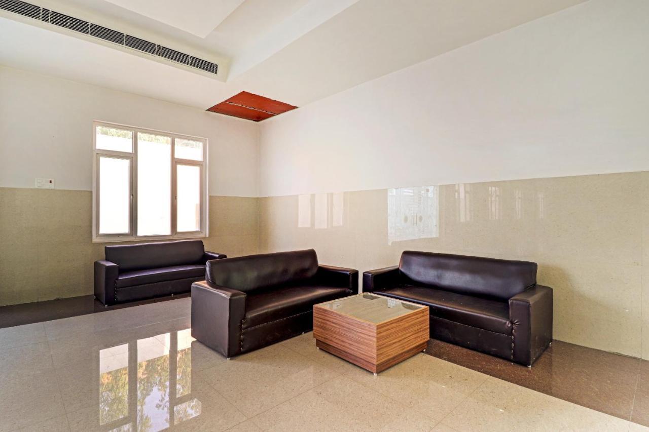Oyo 72429 New Abhinandan Hotel Amroha Eksteriør bilde